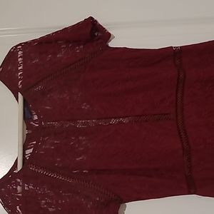 Maroon bodycon maxi dress with lace